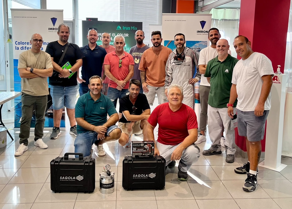 Sagola in high-end finishing for the sports and leisure marine sector: two training days with the IMRON MARINE range (Axalta)