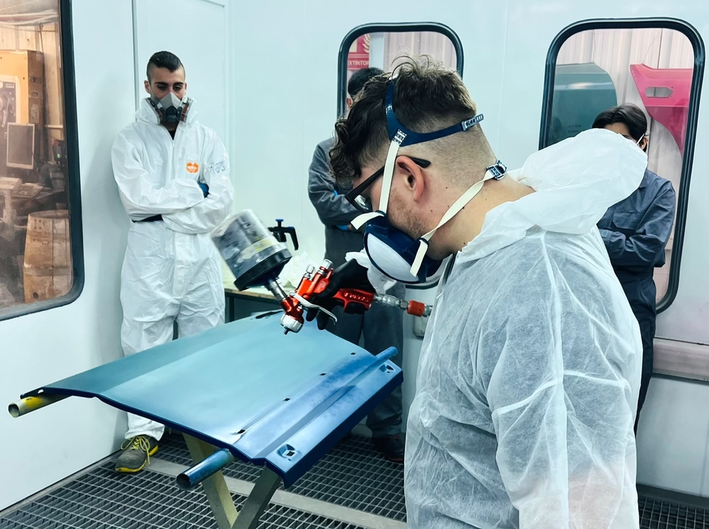 Sagola, en las aulas: formación práctica en Burgos y SagolaSPRAY™ en PFITech