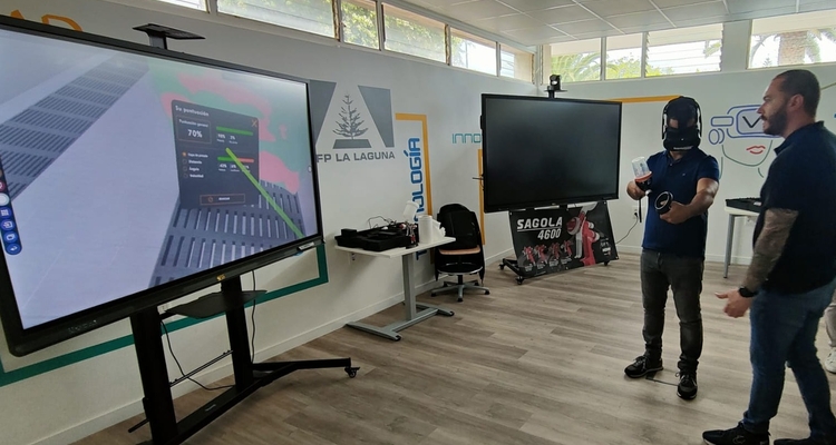 Las cabinas virtuales SagolaSPRAY™ impulsan la formación profesional en Canarias
